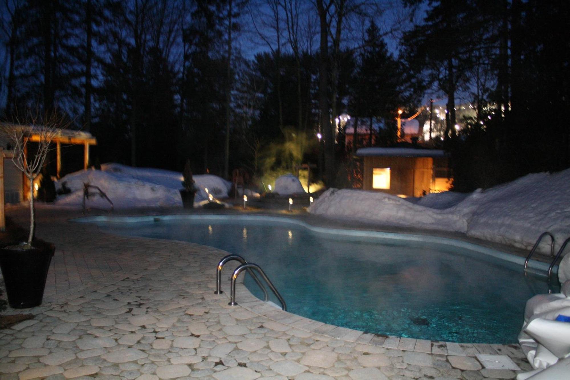 Hotel Relais St-Denis Saint-Sauveur-des-Monts Exterior foto