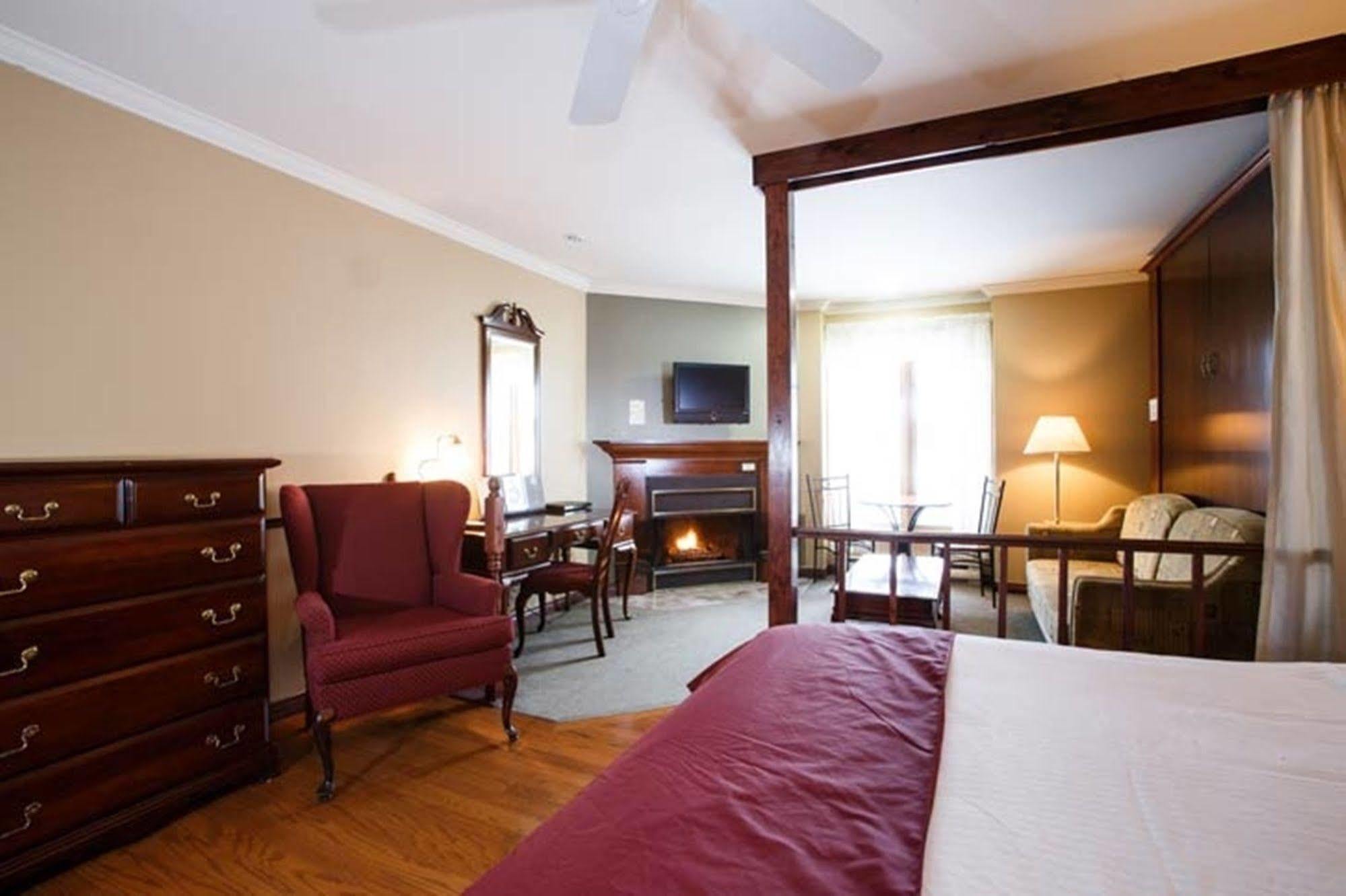 Hotel Relais St-Denis Saint-Sauveur-des-Monts Exterior foto